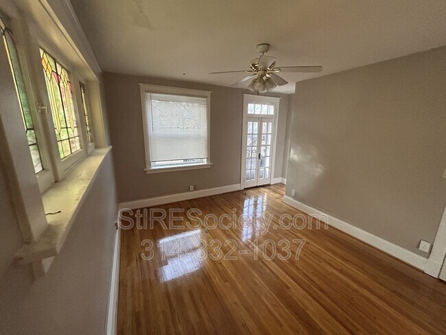 Building Photo - 4931 Magnolia Ave