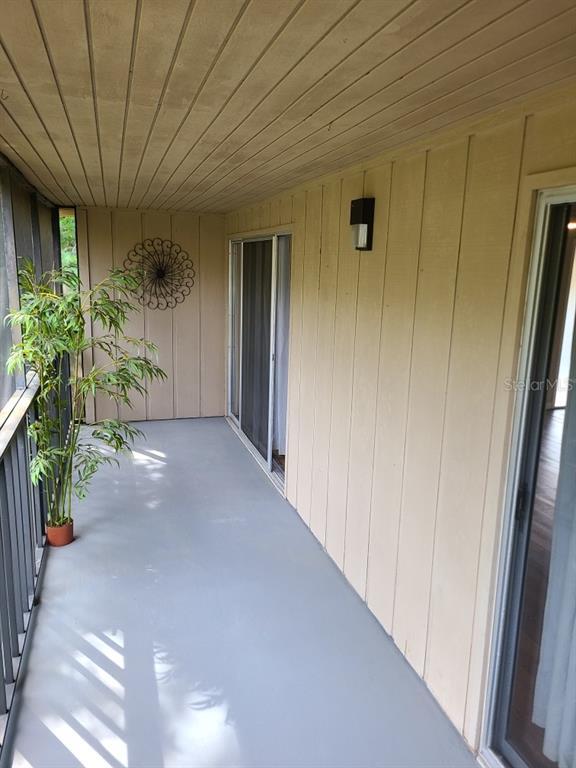 Building Photo - 120 Hibiscus Woods Ct