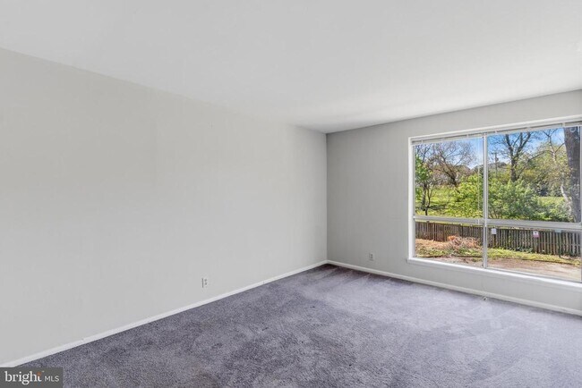 Building Photo - 3712 N Rosser St