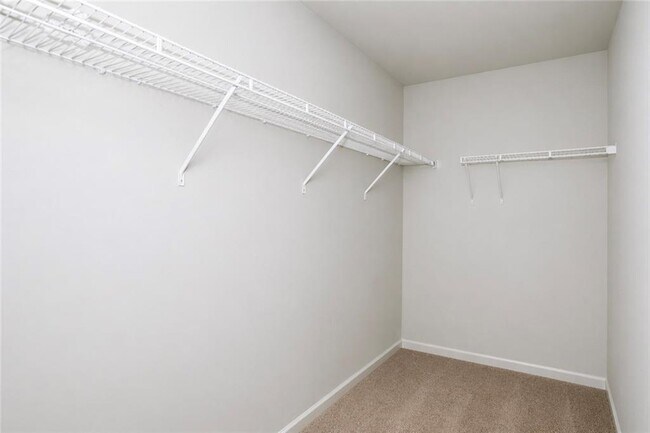 Building Photo - 1545 Iris Walk