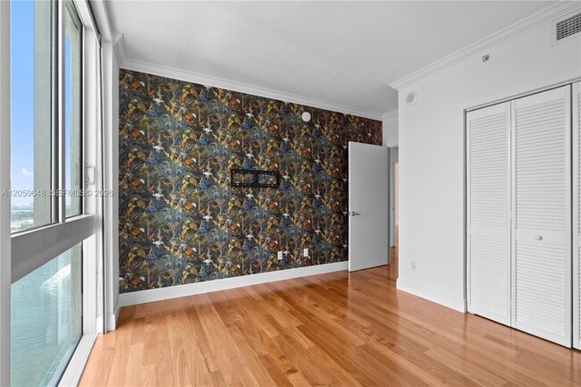Building Photo - 335 S Biscayne Blvd