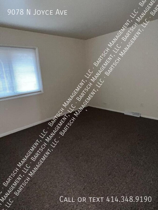 Building Photo - 9078 N Joyce Ave