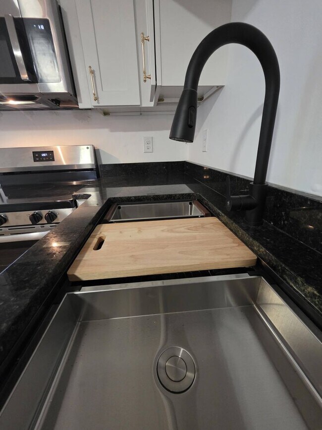 Building Photo - 986 Old Mail Rd