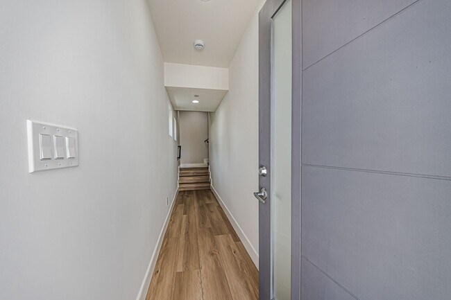 Building Photo - 2055 S Garth Ave