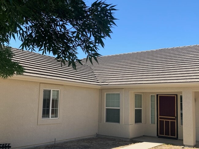 Building Photo - 1615 Great Basin Dr