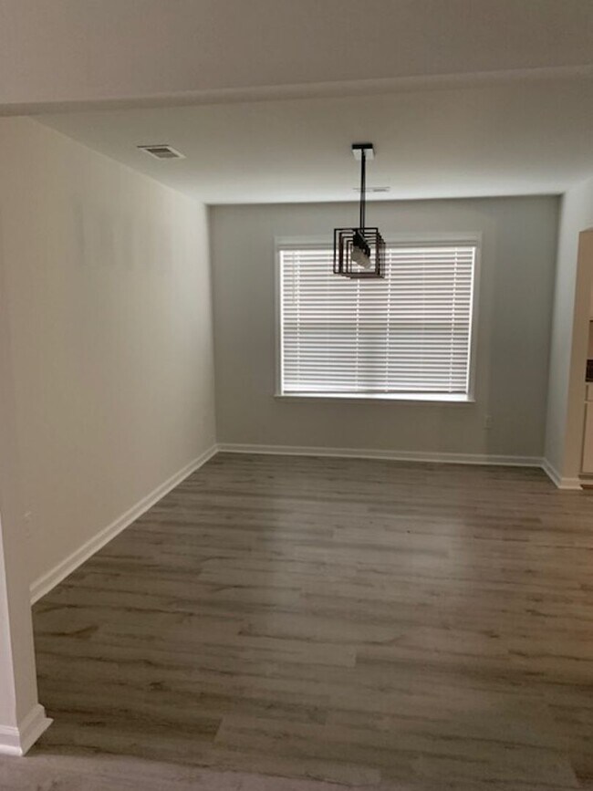 Building Photo - 7114 Luna Mae Ct