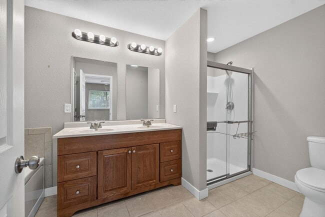Building Photo - 3689 Whispering Woods Dr