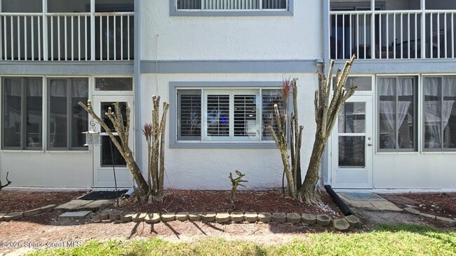 Building Photo - 608 Beach Park Ln