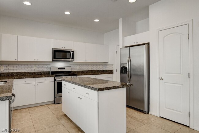Building Photo - 5705 Wishing Coin Ct