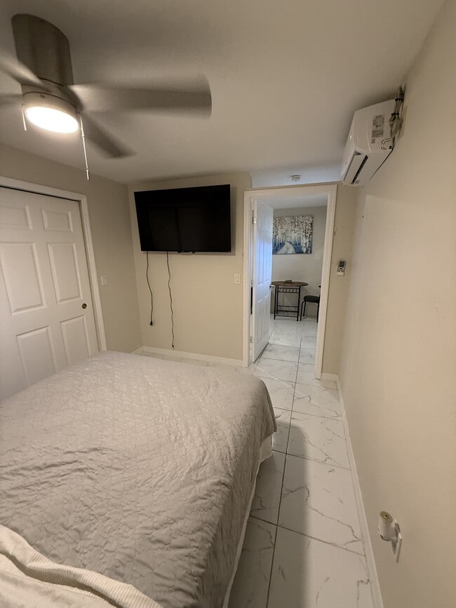 Building Photo - 429 Morgan Cir S