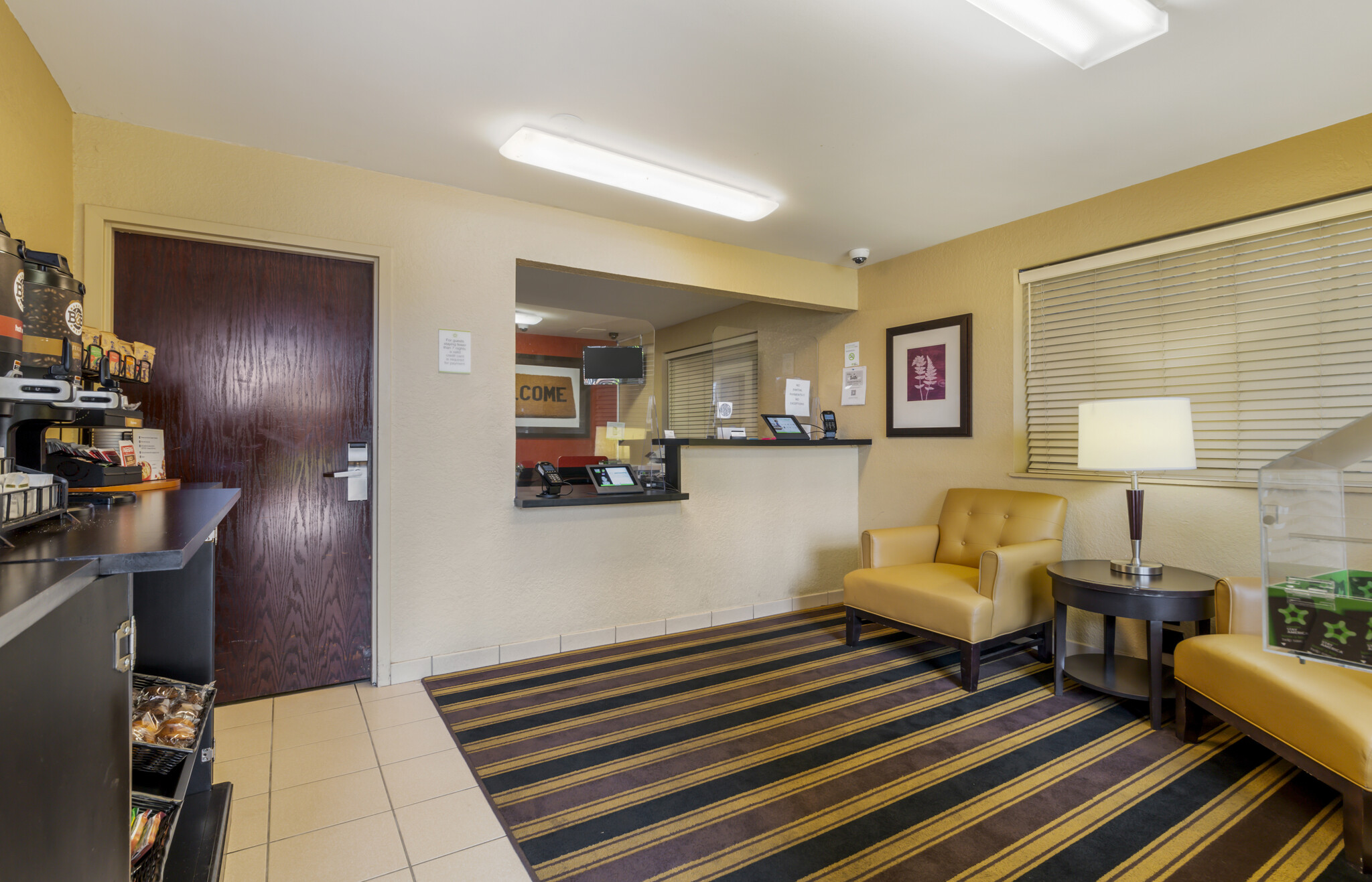 Building Photo - Furnished Studio-Fort Lauderdale-Cypress C...