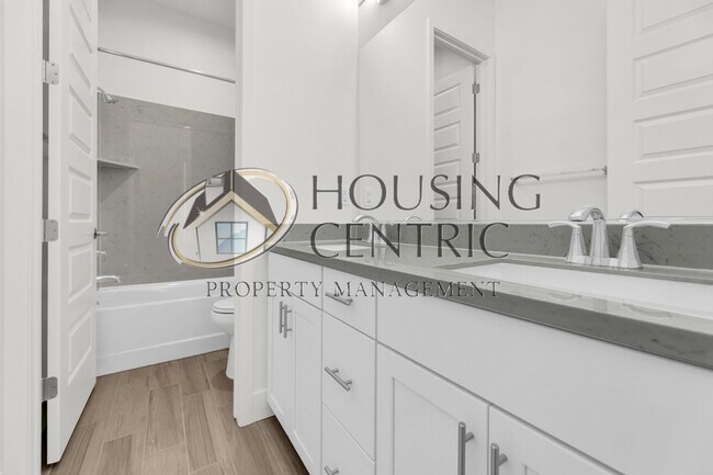 Building Photo - Exceptional Newer Construction Executive Rental in El Dorado Hills