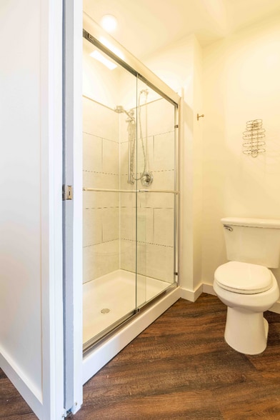 Building Photo - 818 12th St