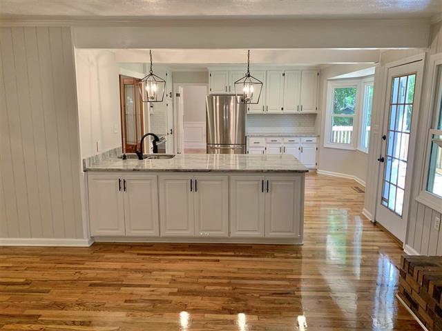 Building Photo - 2039 Wildridge Dr