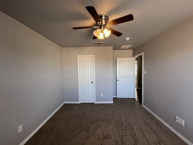 Building Photo - 3416 Itasca St