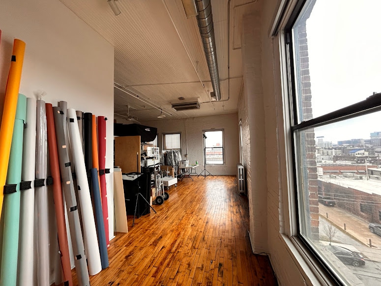 Building Photo - 1800 Central St