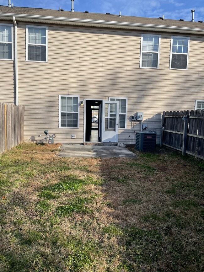 Building Photo - 2337 Bizzone Cir