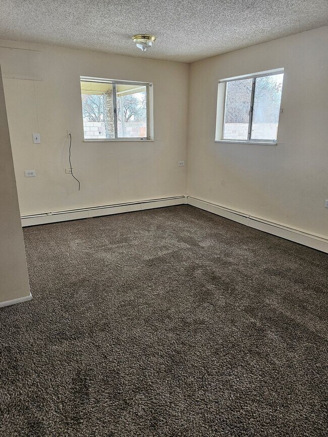 Building Photo - 745 McCarthy Dr