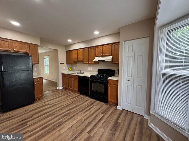 Building Photo - 10601 Greta Lynn Ct
