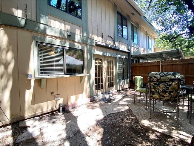 Building Photo - 9535 Quail Village Ln