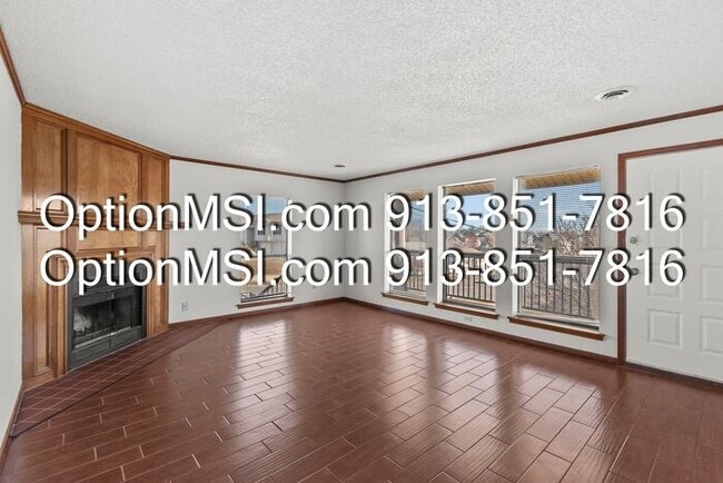 Building Photo - Charming & Spacious 2-Bed / 2-Bath Apartment in Gladstone