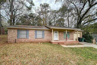 Building Photo - 2630 Mayfair Rd