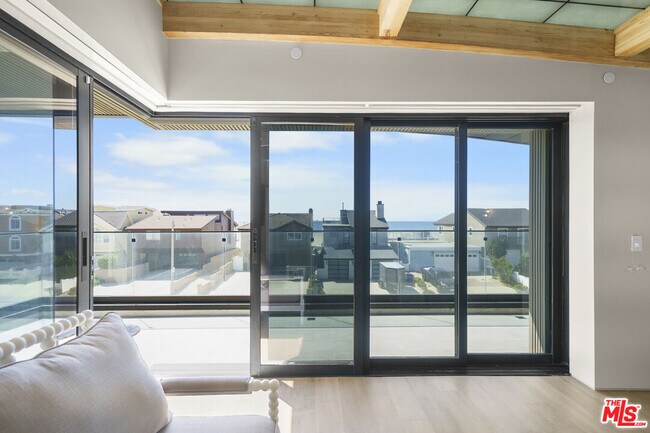 Building Photo - 1500 Ocean Dr