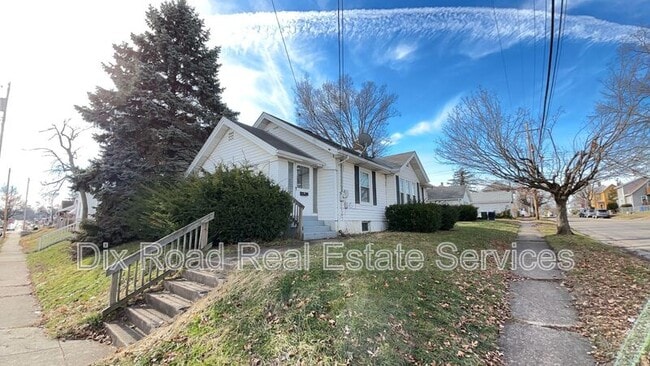 Building Photo - 717 N D St