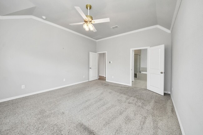 Building Photo - 9019 Emerald Cane Dr