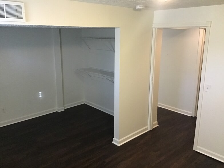 Building Photo - 2773 Presidential Dr