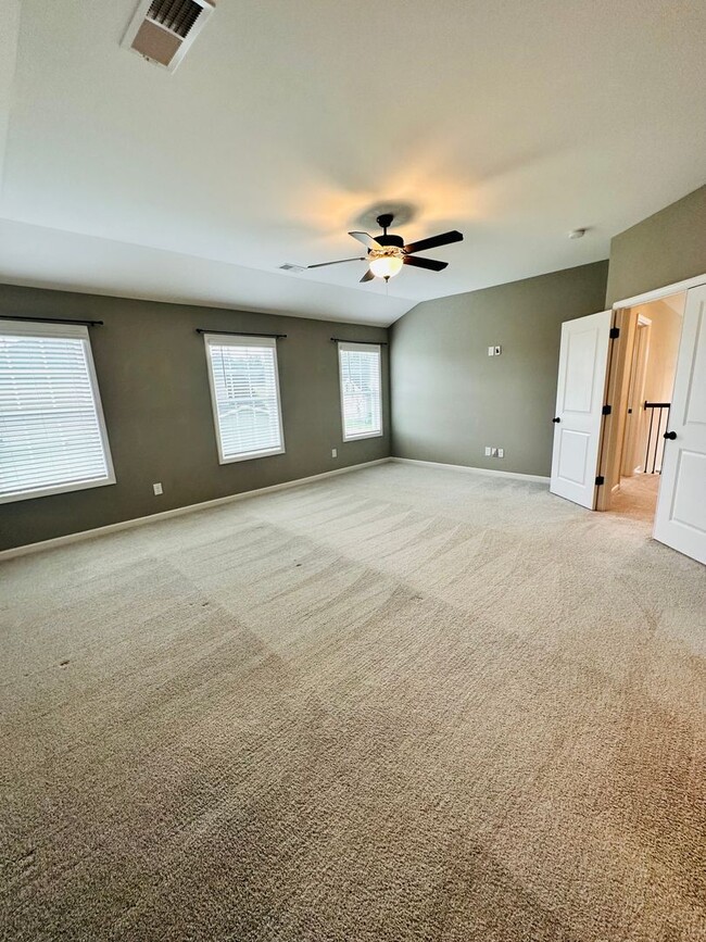 Building Photo - 206 Pearl Moss Ln