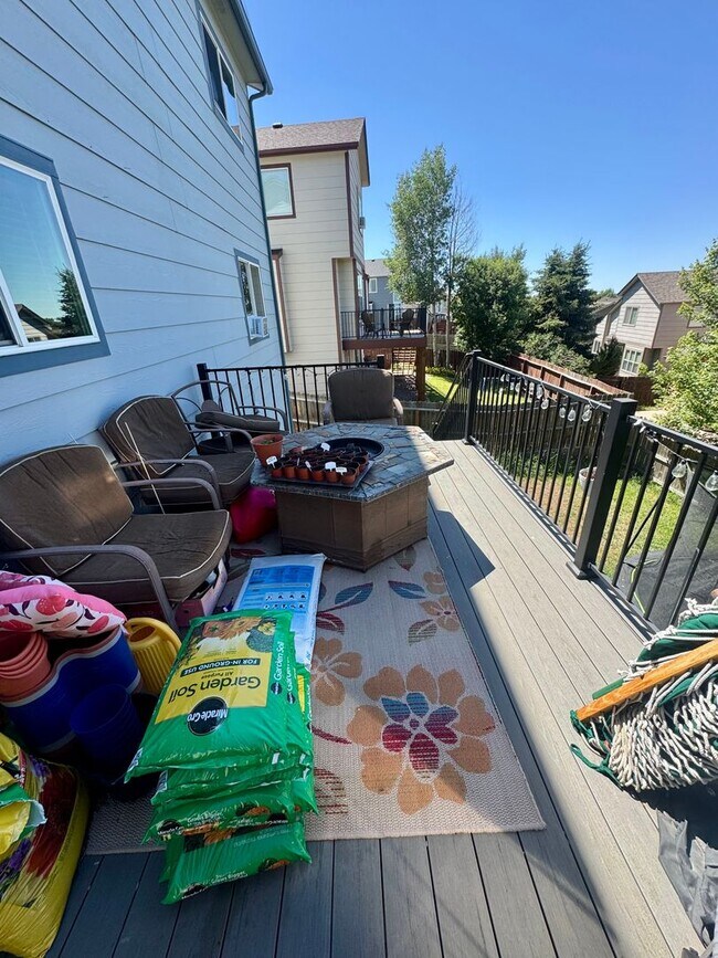 Building Photo - 3 bedroom home in Wagon Trails with commun...