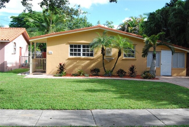 Primary Photo - 270 S Melrose Dr