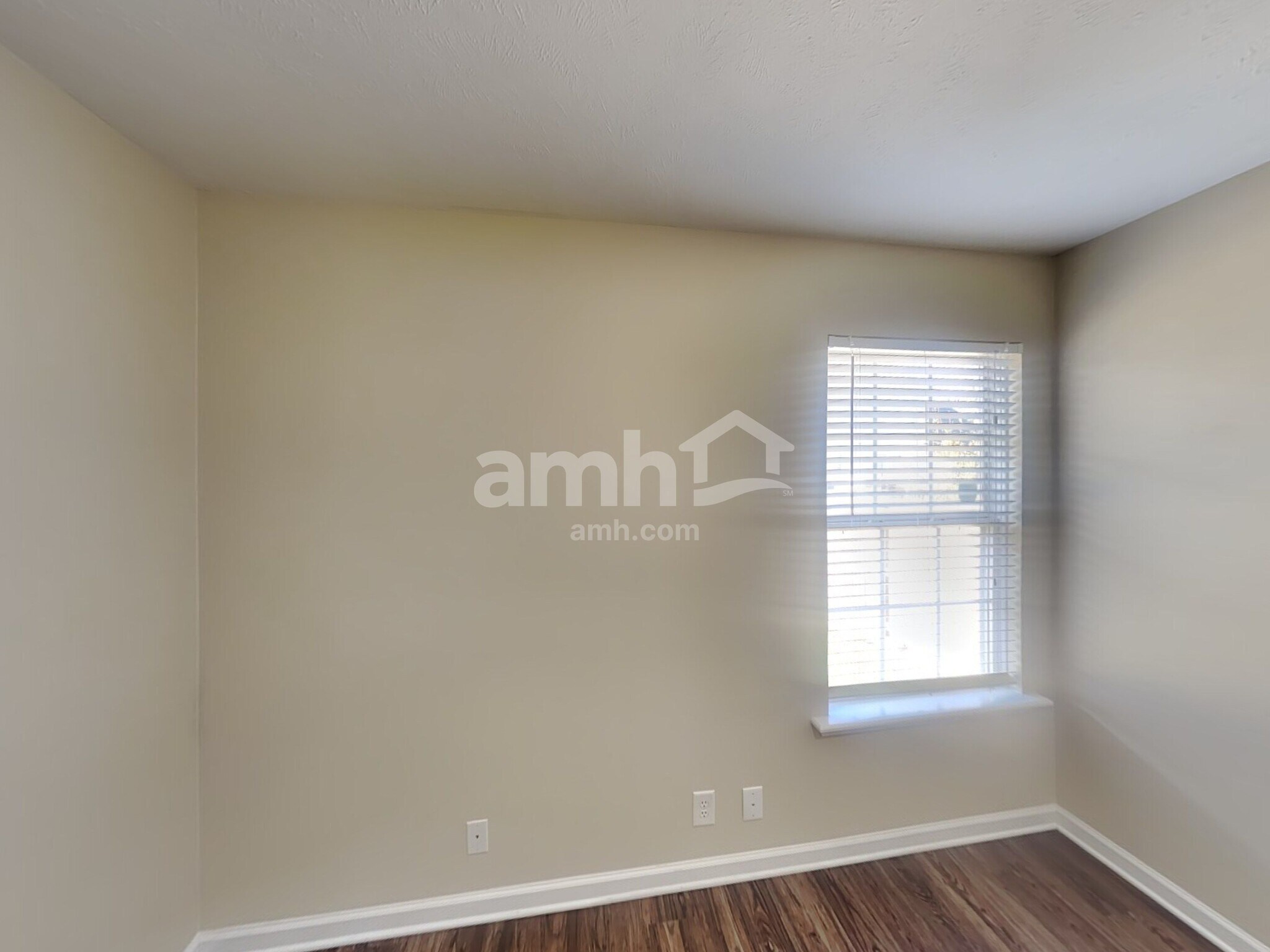 Building Photo - 1228 Shannon Ln