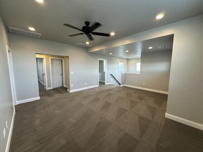 Building Photo - 3292 E 2890 S
