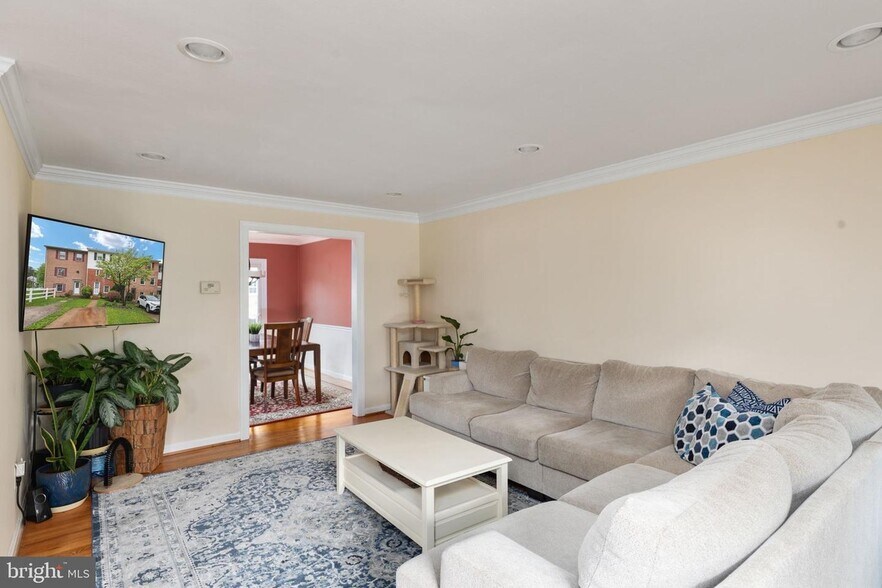 Building Photo - 4133 Novar Dr