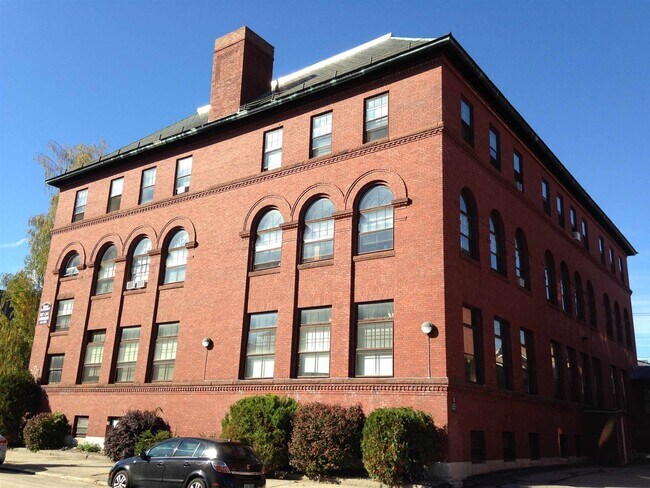 Building Photo - 124 Orange St