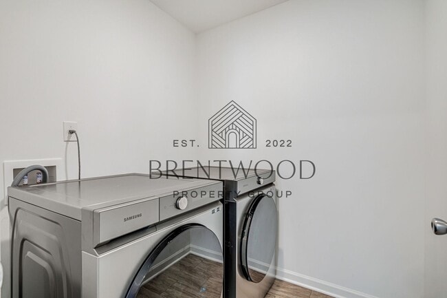 Building Photo - Bright, Open, and Beautiful —  4BR/3BA Home That Checks Every Box