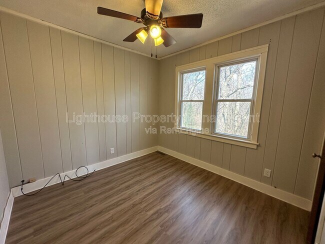 Building Photo - 45 Leitch Dr