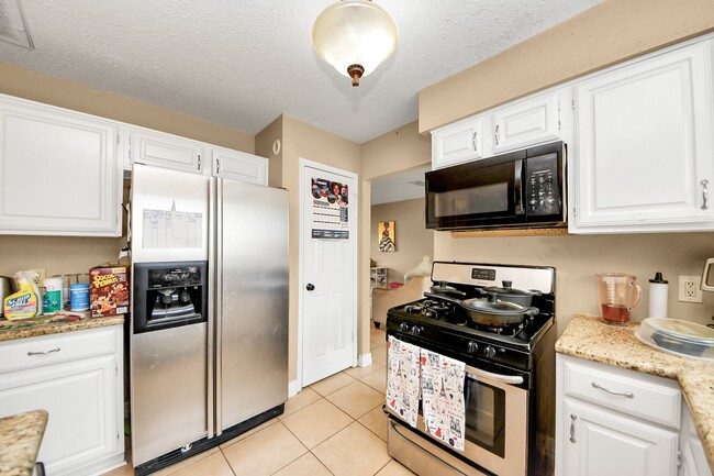Building Photo - 4526 Texas Trail