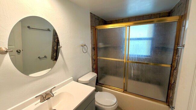 Building Photo - 11470 Char Ann Dr