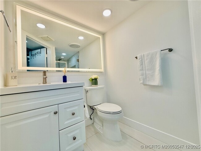 Building Photo - 8800 S Ocean Dr
