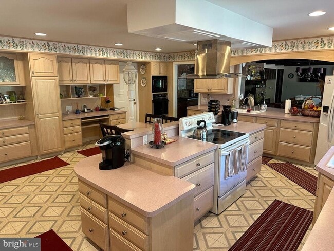 Building Photo - 600 Glenside Rd