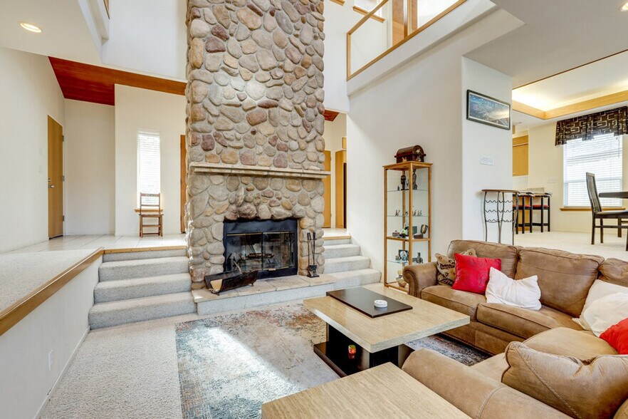 Building Photo - 2760 Trenton Ave