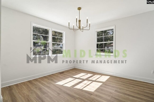 Building Photo - 2722 Dubard St