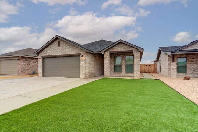Building Photo - 4 Bedroom 2 Bathroom Home in South Lubbock!