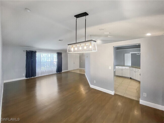 Building Photo - 1021 NW 43rd Ave