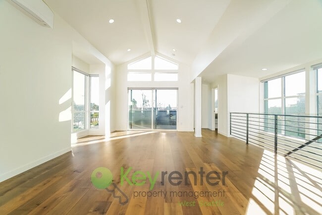 Building Photo - Live the Alki Lifestyle with Park and Beach at Your Door