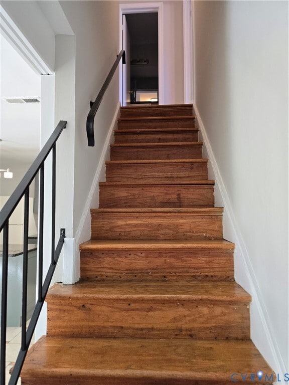 Building Photo - 757 Pleasant St