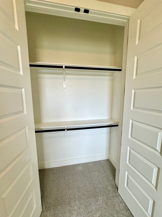 Building Photo - AVAILABLE NOW! One-of-a-Kind Luxury Estate | 5BD/3BA on 2 Acres in Liberty Hill!